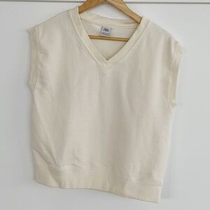 Zara Cream V-Neck Sleeveless Sweatshirt Vest